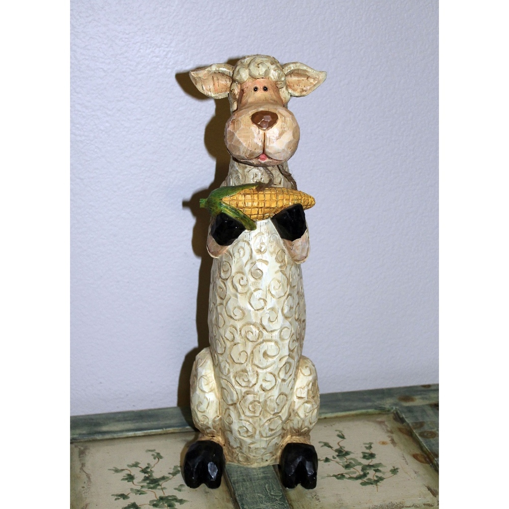 Lamb Holding Corn